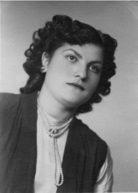 Alejandra Pomar. Cella.