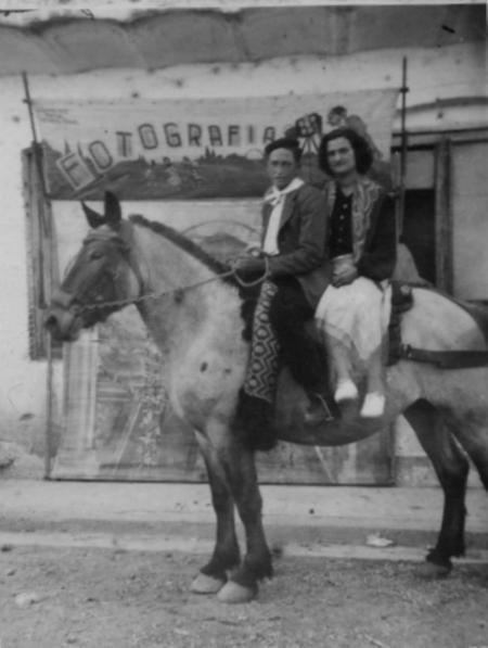Retrato de MarÃ­a y Pepe Lanzuela. Cella.
