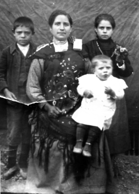 Retrato en familia. Cella.