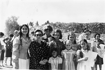 TÃ­as y sobrinas el dÃ­a de la Virgen. Caminreal