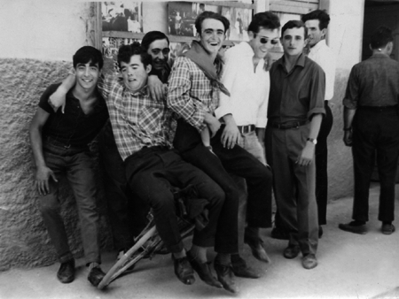 Grupo de amigos. Monreal del Campo.