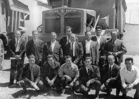 Cursillo de camioneros. Aprox. 1970. Ojos Negros.