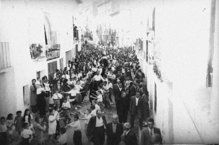 Baile de San Roque en una calle de Calamocha.