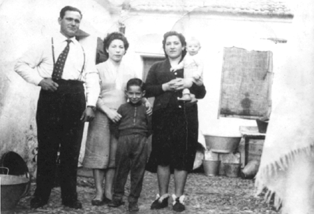 JosÃ©, Tomasa, AndrÃ©s, J. Antonio e Isaura. Cella.