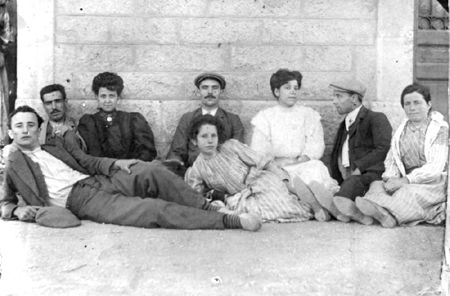 Amigos descansando. Cella