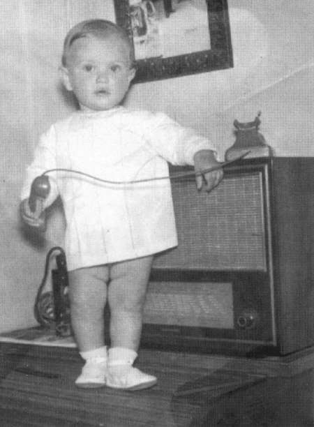 David con el telÃ©fono. Villarquemado.