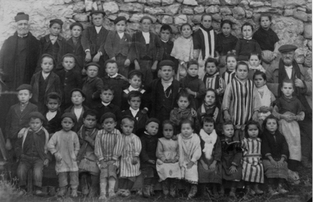 Grupo de niÃ±os de Lagueruela.