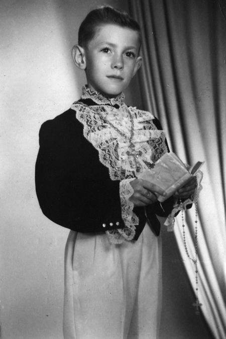 NiÃ±o de comuniÃ³n. Torralba de los Sisones