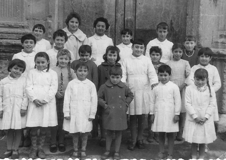 Grupo escolar de niÃ±as. Torralba de los Sisones.
