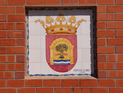 Archivo:Escudo fuentes claras.jpg