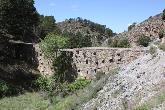 thumb\grandes gaviones para retener el agua