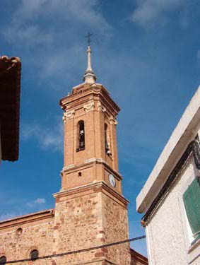 Archivo:Torre iglesia parroquial tornos.jpg