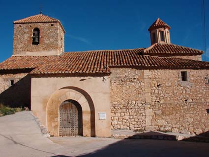 Archivo:Iglesia parroquial del Villarejo.jpg