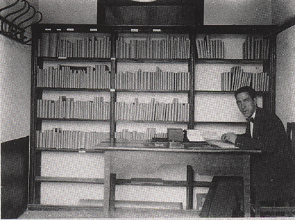 Archivo:Bibliotecasantaeulalia.png