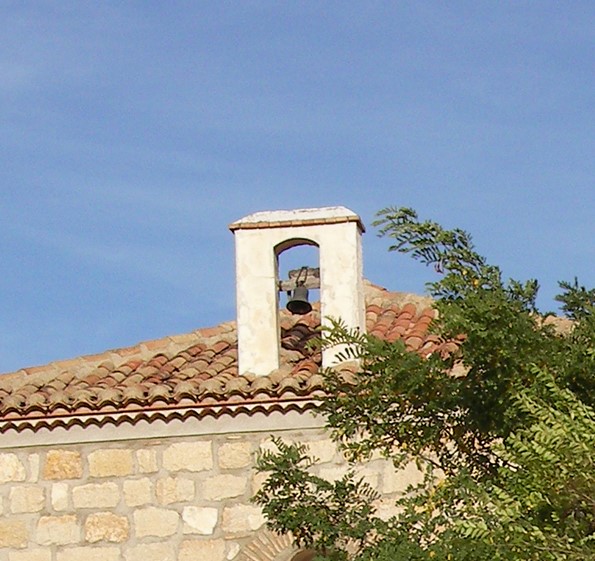 Archivo:Campanaermitasanroque.jpg