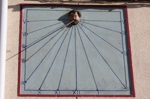 Archivo:Relojbello02.jpg