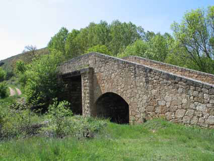 Archivo:AcueductoManchones.jpg