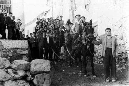 Archivo:Torrelosnegros (02).jpg