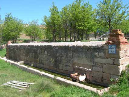 Archivo:Fuentetorralbafrailes.jpg