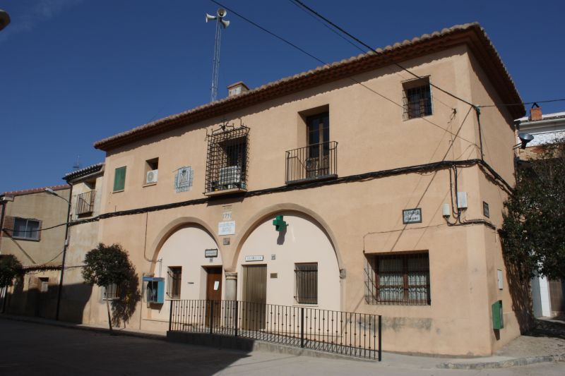 Archivo:CasaConsistorialTorrelacarcel.jpg