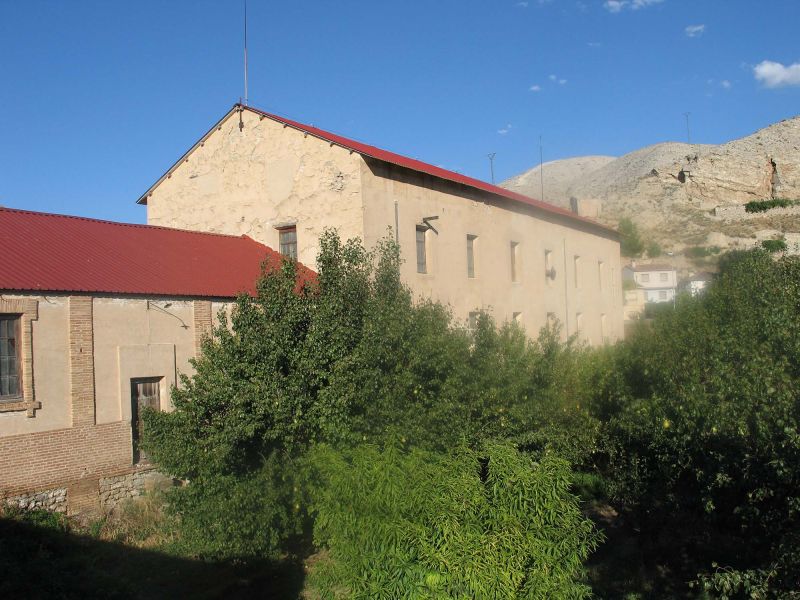 Archivo:FabricaLaVictoria.jpg
