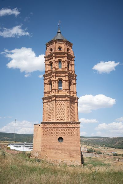 Archivo:TorreMudejarOlalla.jpg