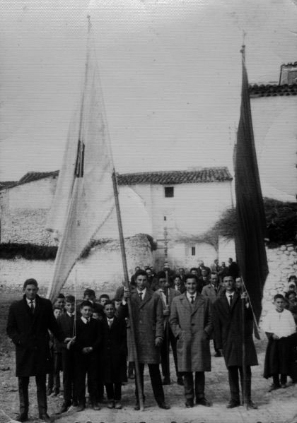 Archivo:Procesión Sta Elena Godos1.jpg