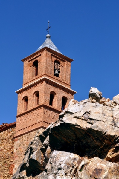 Archivo:Iglesia luesma.jpg
