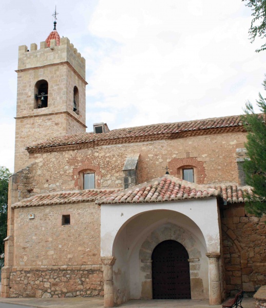 Archivo:Iglesia Torremocha.jpg