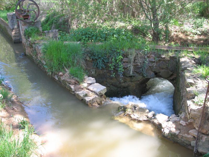 Archivo:Acequia Monteagudo.jpg
