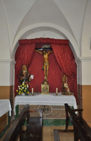Archivo:ValSanMartinRetablocristo.jpg