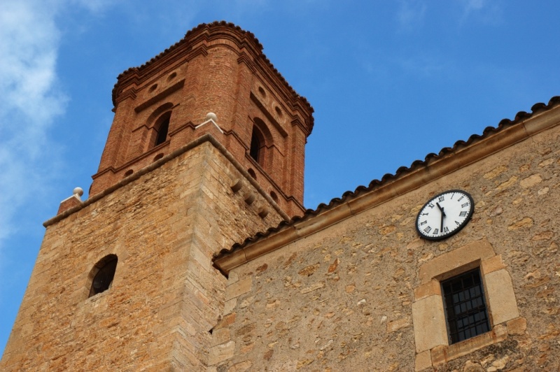 Archivo:IglesiaCubel.jpg