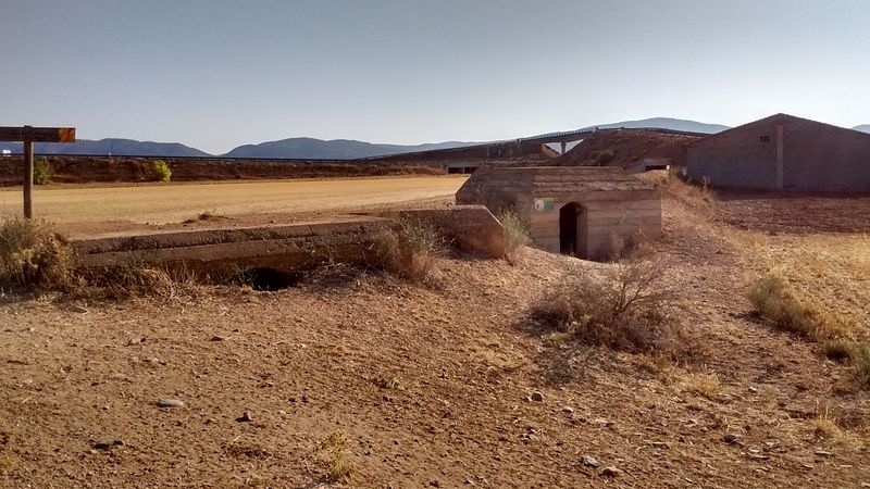 Archivo:IMG CASETOS DE CEMENTO 4.jpg