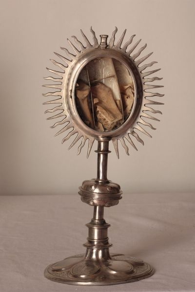 Archivo:VillanuevaRelicario.jpg