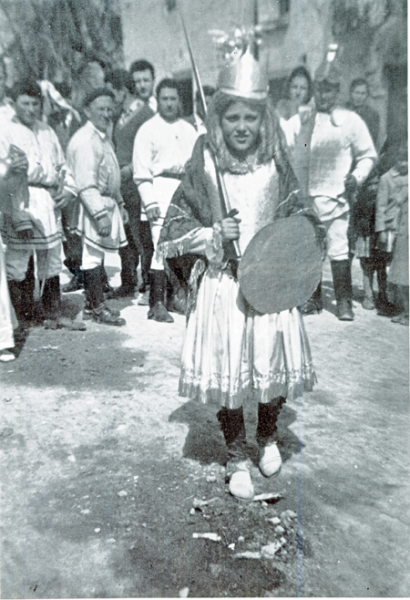 Archivo:Ultimoabajamiento01.png