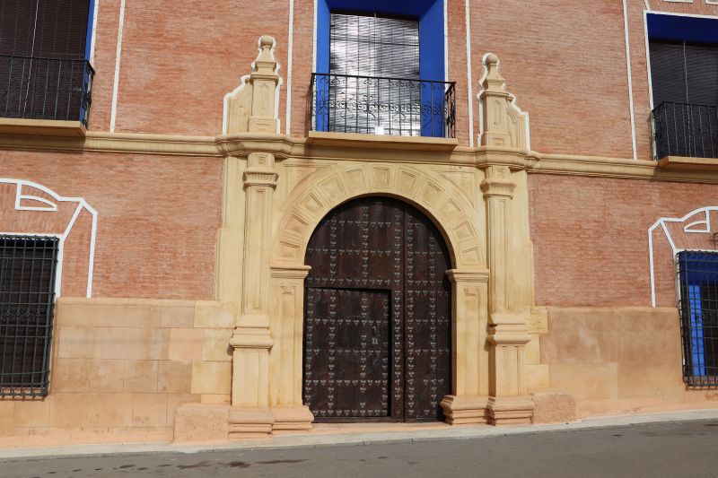 Archivo:PortadaCasaCalvo.jpg