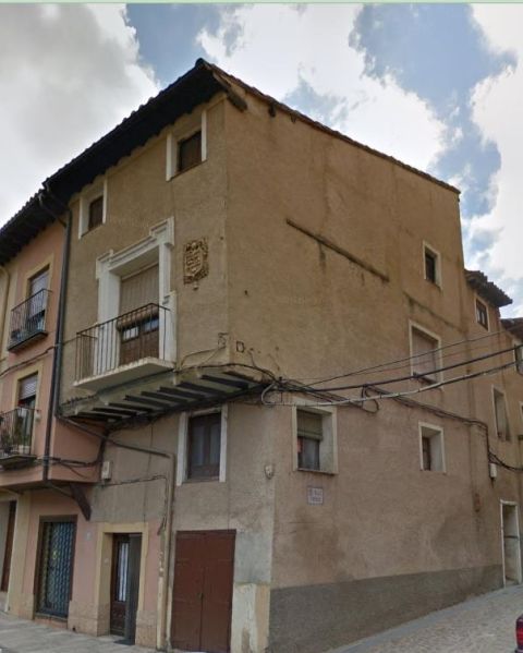 Archivo:CasaNovella.jpg