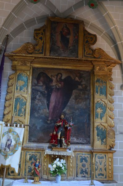 Archivo:Mainarretablosantísima.jpg