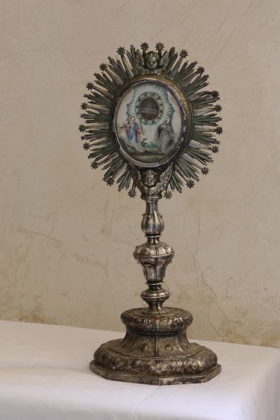Archivo:RelicarioSantaMargarita.jpg